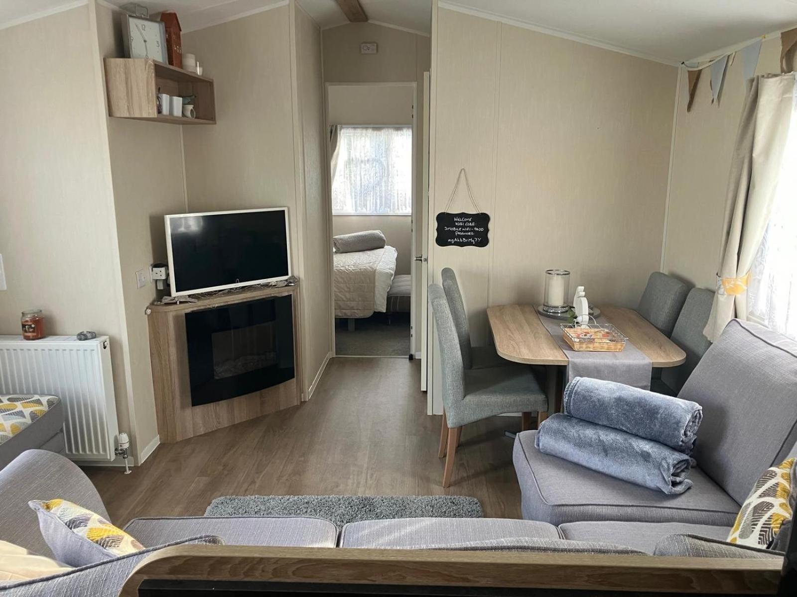 The Hideaway Cabin Seasalter ภายนอก รูปภาพ